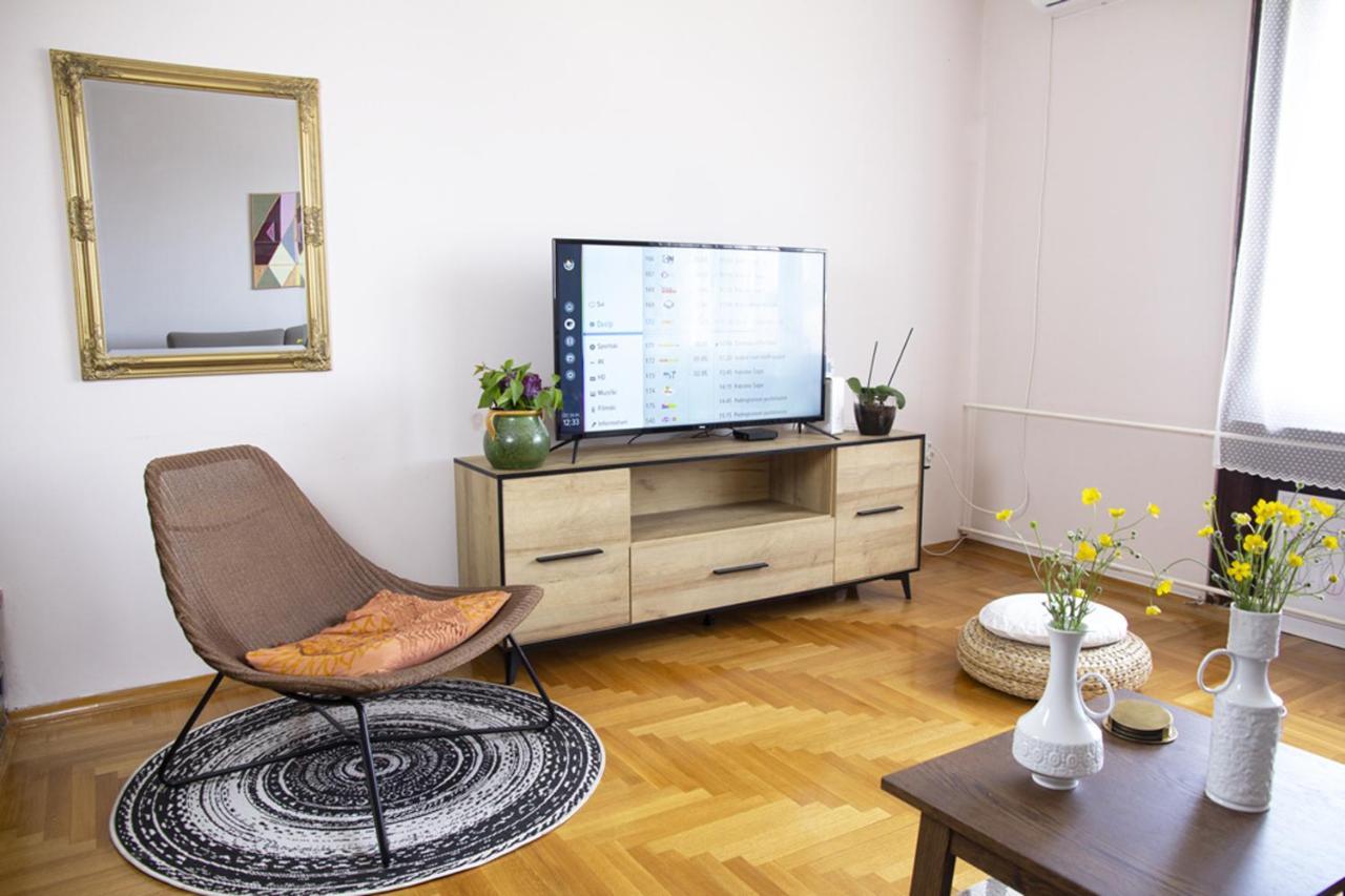 Ferienwohnung Nicola'S Novi Sad Exterior foto
