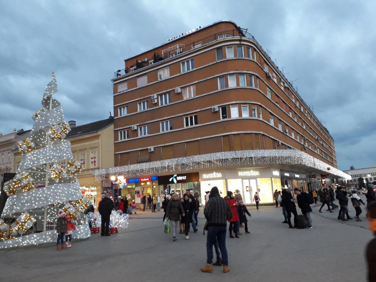 Ferienwohnung Nicola'S Novi Sad Exterior foto