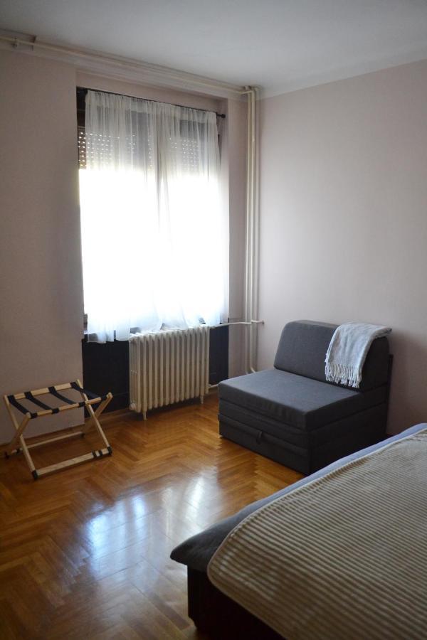 Ferienwohnung Nicola'S Novi Sad Exterior foto